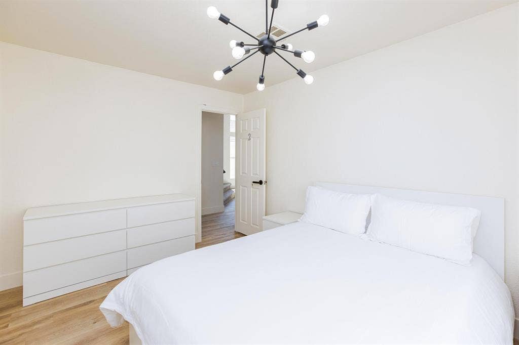 8 BR in Las Vegas