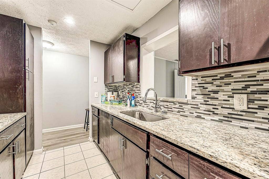 9 BR in Jacksonville