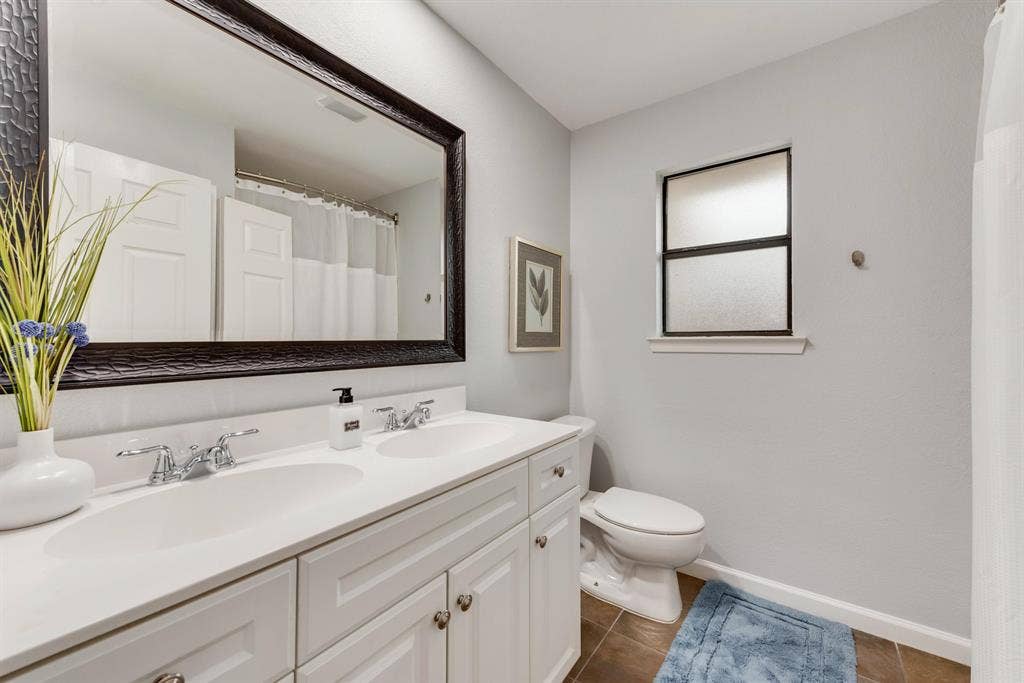 6 BR in Plano