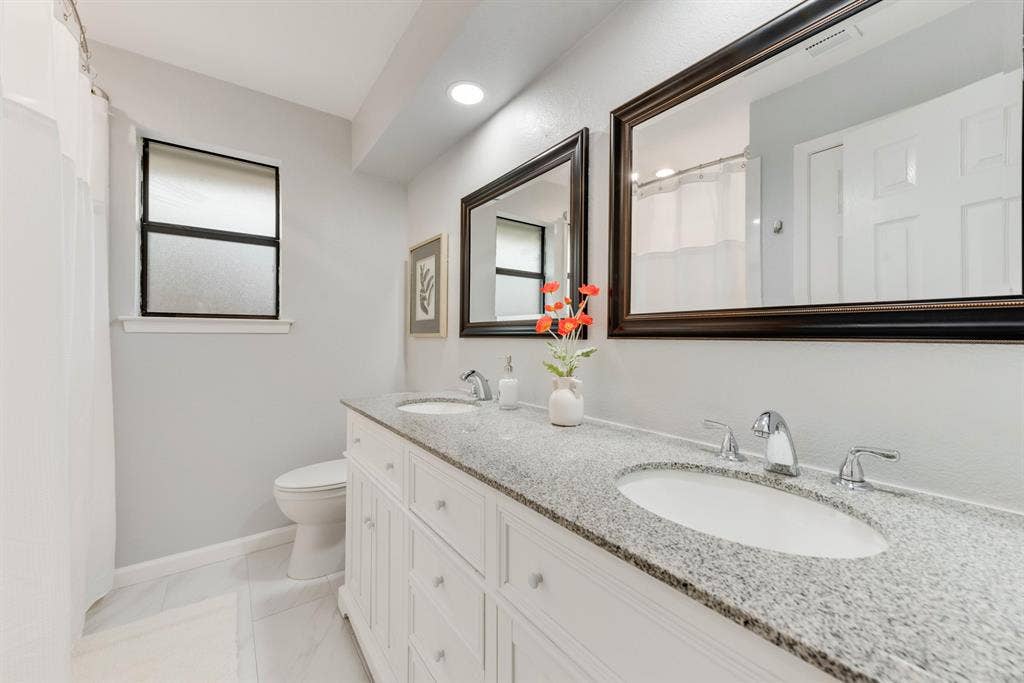 6 BR in Plano