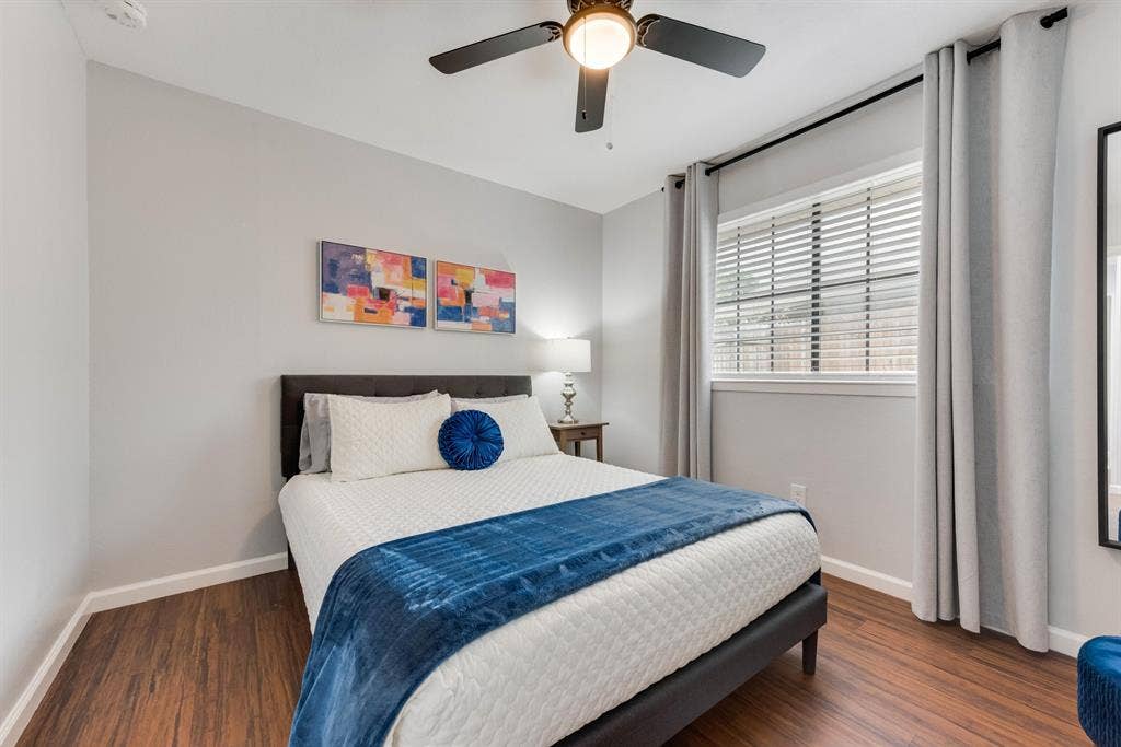 6 BR in Plano