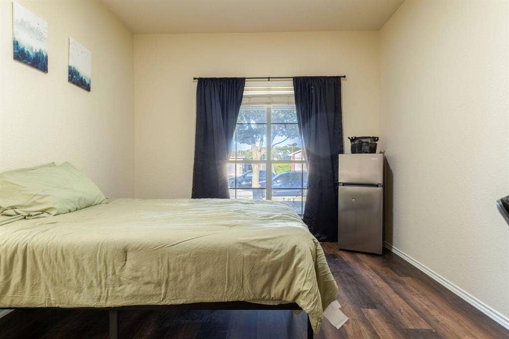 6 BR in Leander