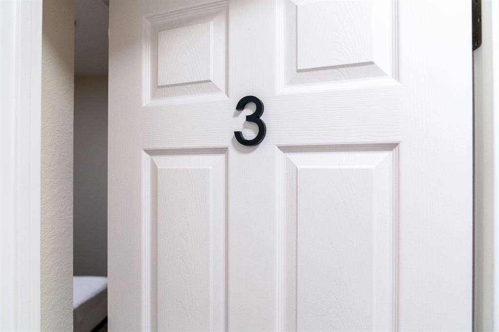 6 BR in Leander