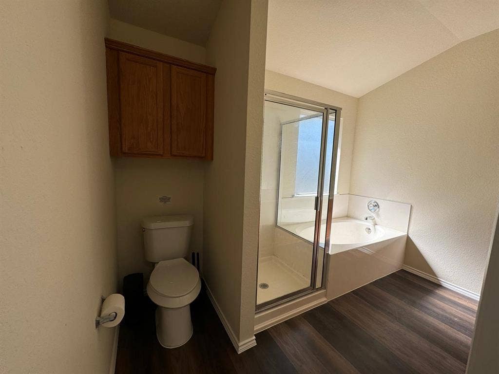 6 BR in Leander