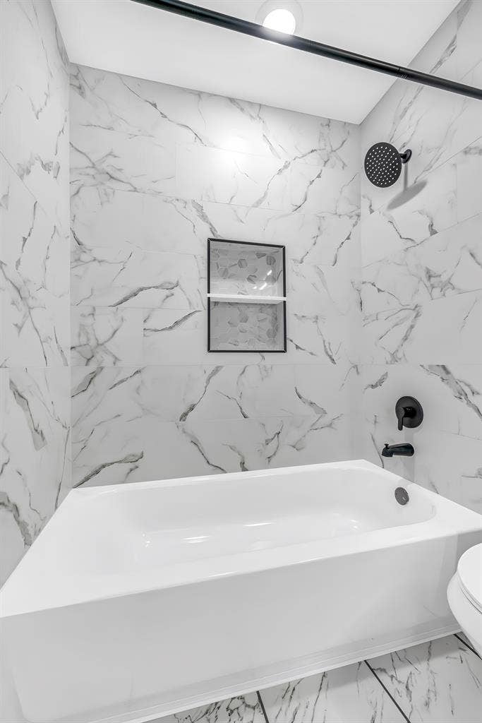 5 BR in Houston
