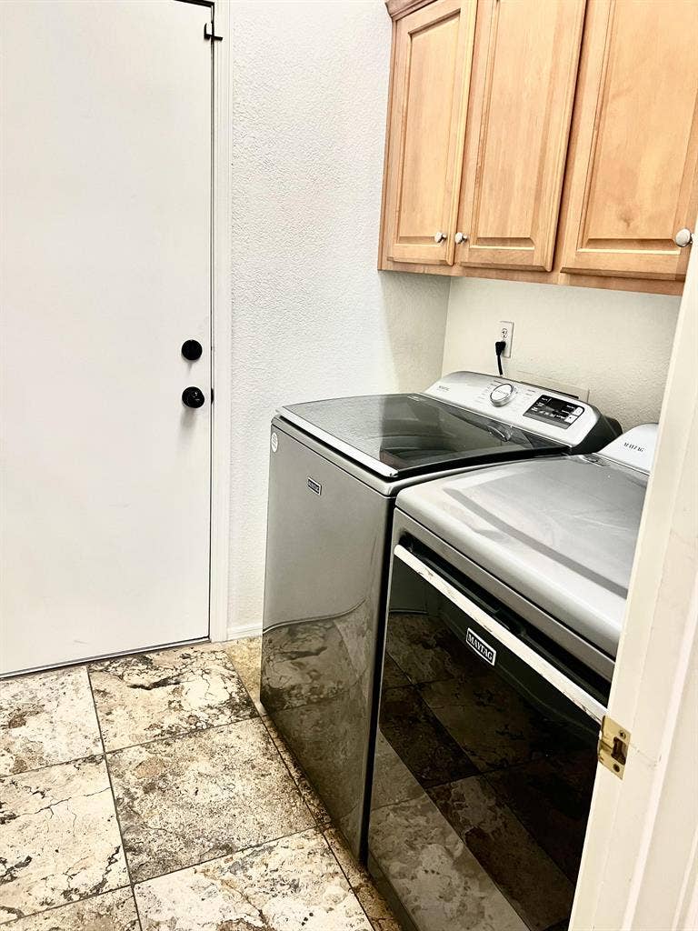 8 BR in Phoenix