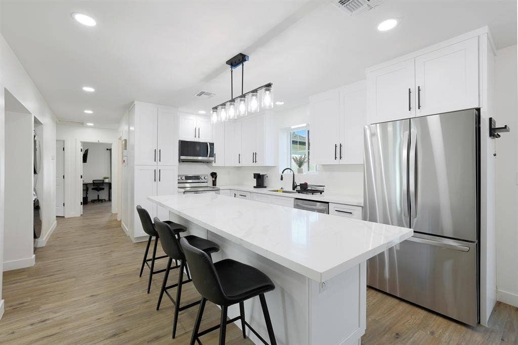 8 BR in Phoenix