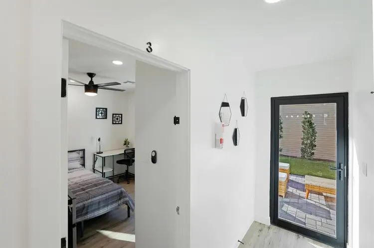 8 BR in Phoenix