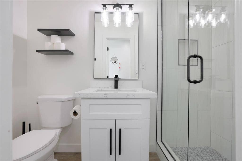 8 BR in Phoenix