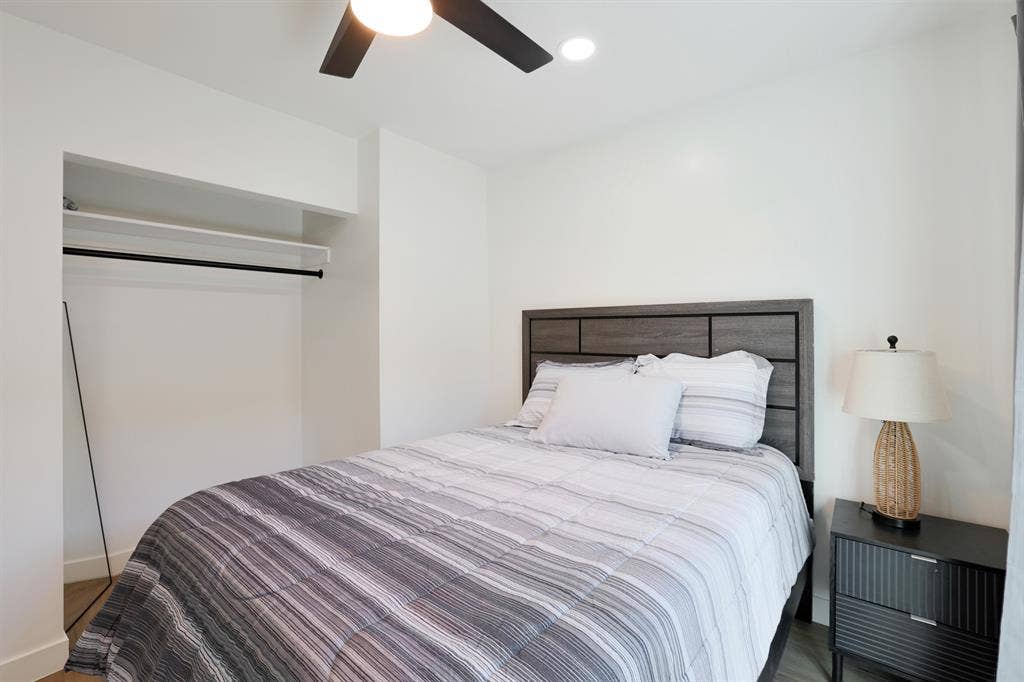 8 BR in Phoenix