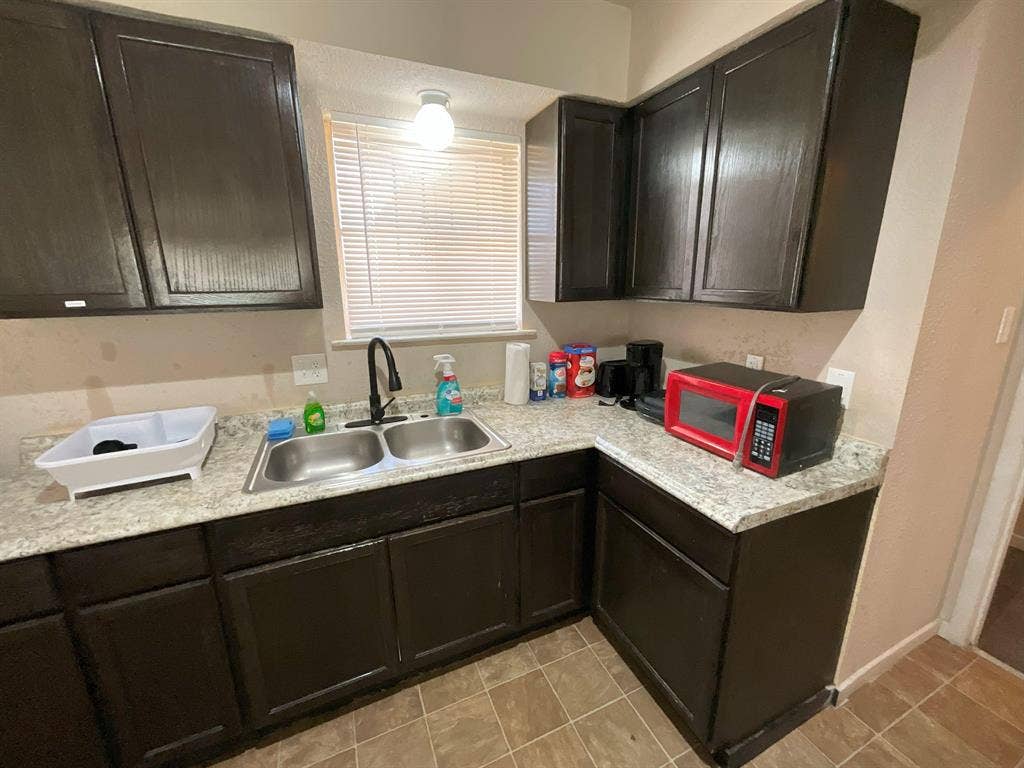 6 BR in Dallas