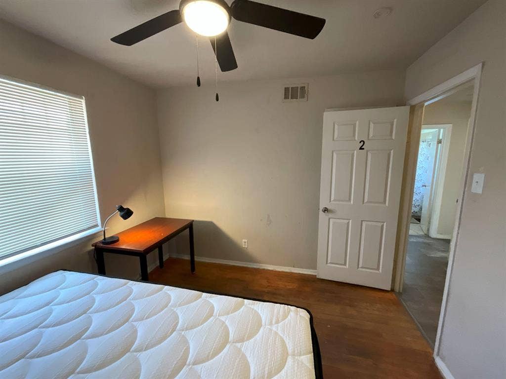 6 BR in Dallas