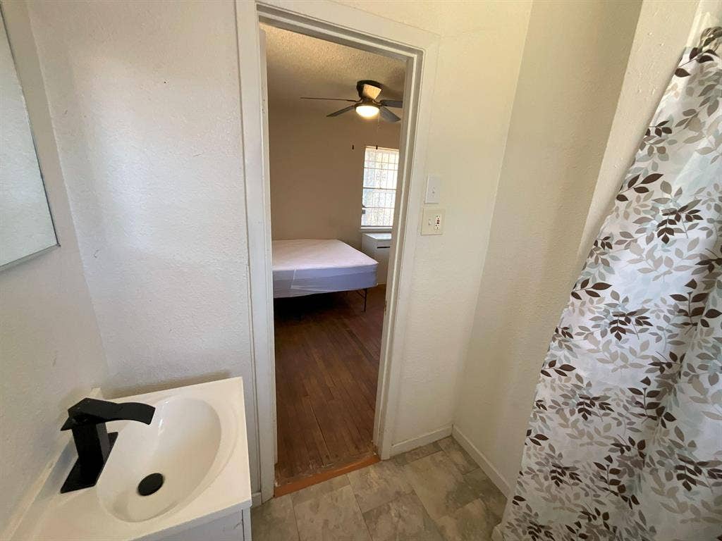 6 BR in Dallas