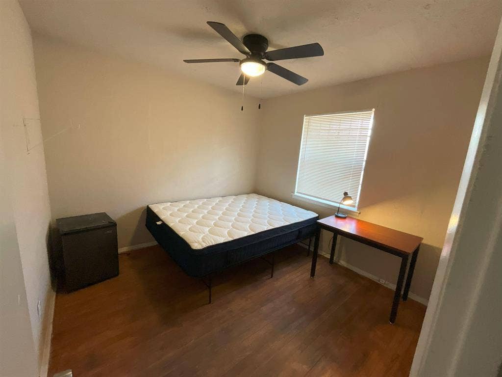 6 BR in Dallas