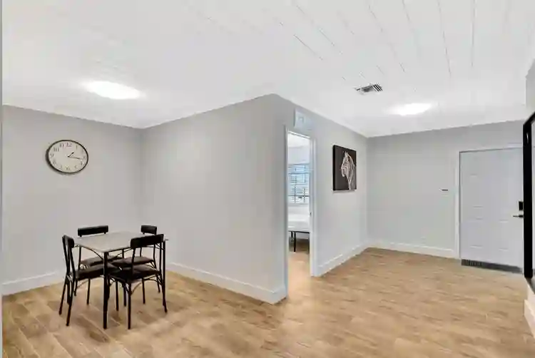 7 BR in Riviera Beach