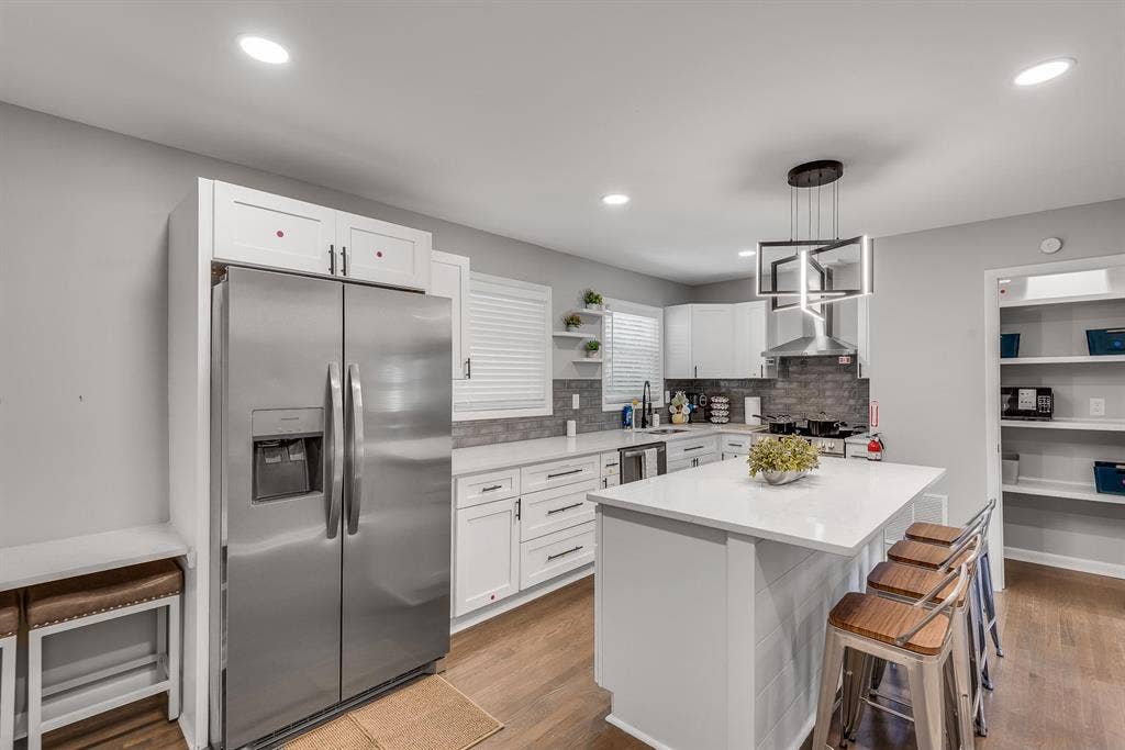 6 BR in Decatur