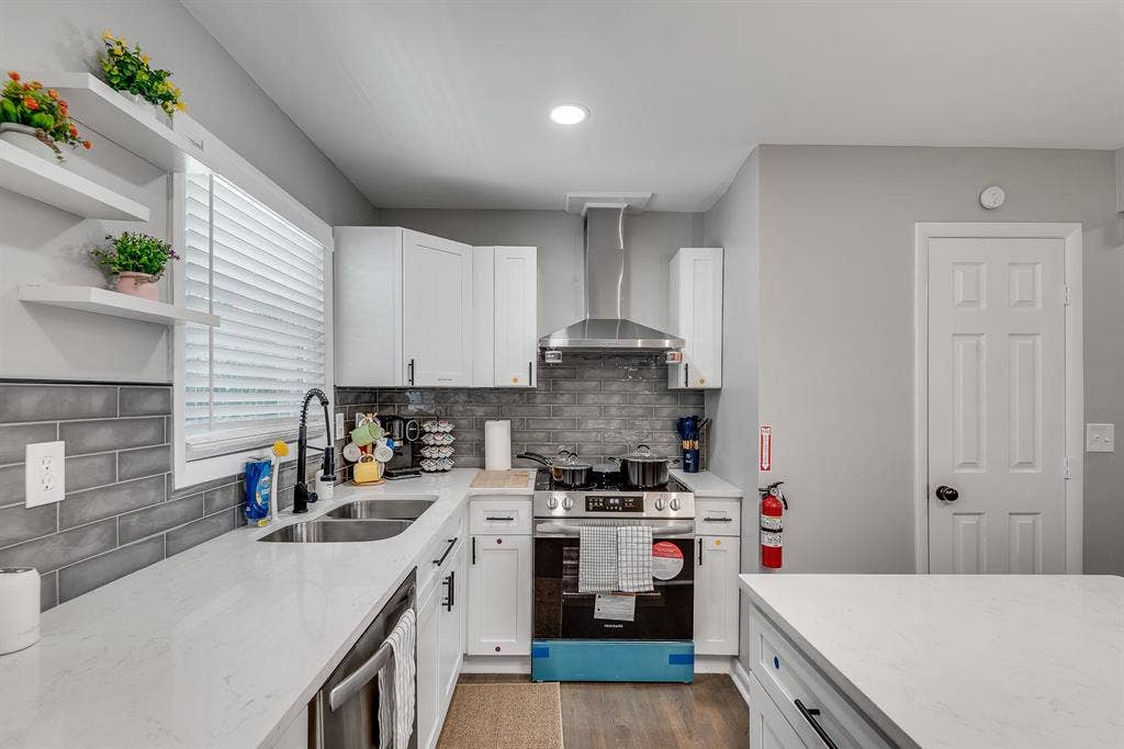 6 BR in Decatur