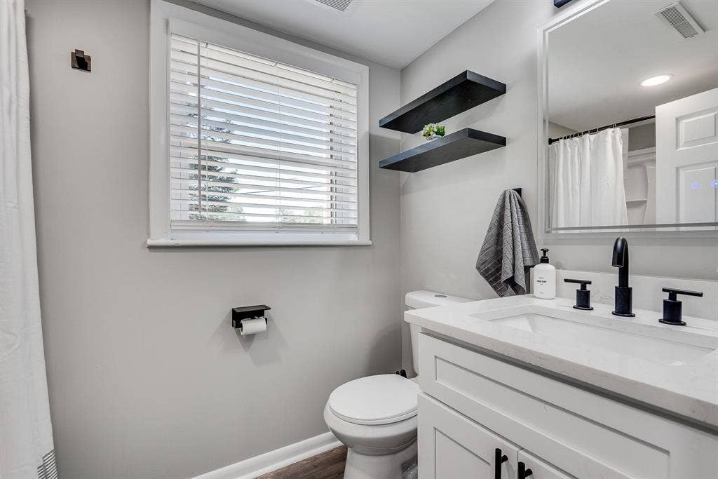 6 BR in Decatur