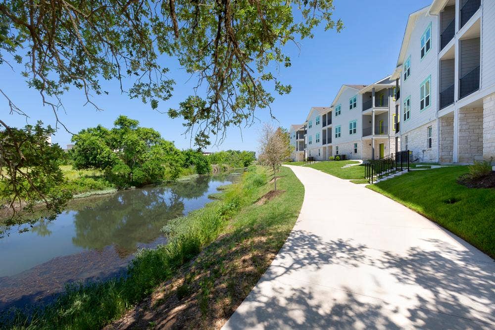 3 BR in Leander