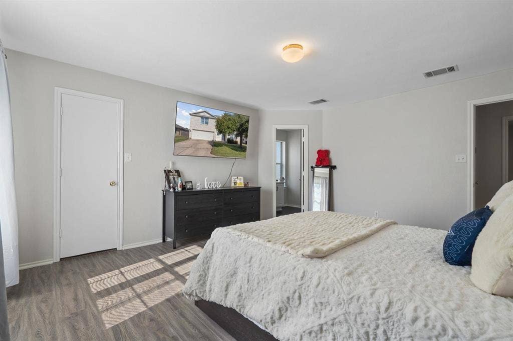 5 BR in Hutto