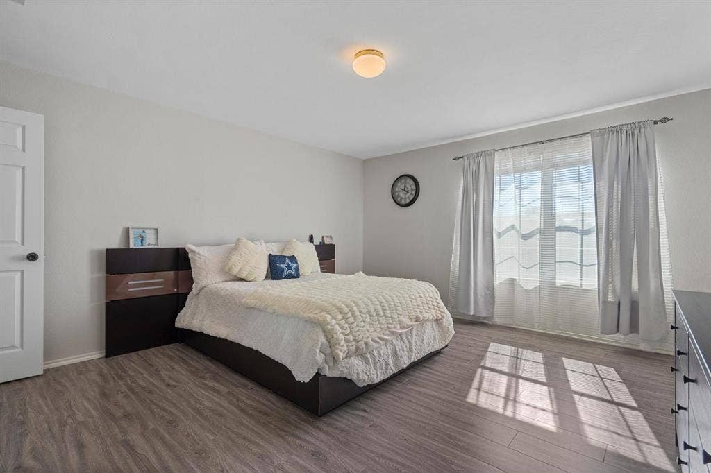 5 BR in Hutto