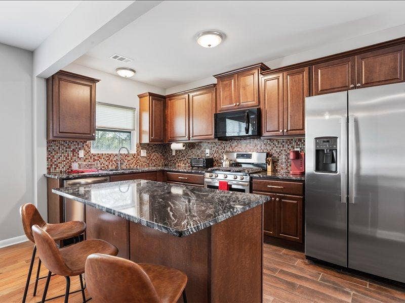 4 BR in Atlanta