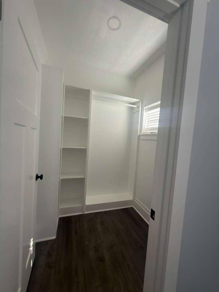 6 BR in Indianapolis