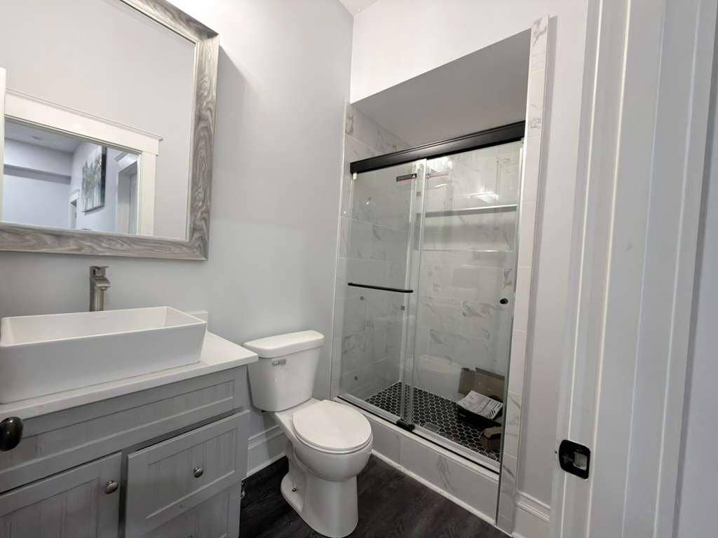 6 BR in Indianapolis