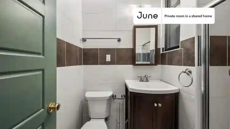 2 BR in New York City