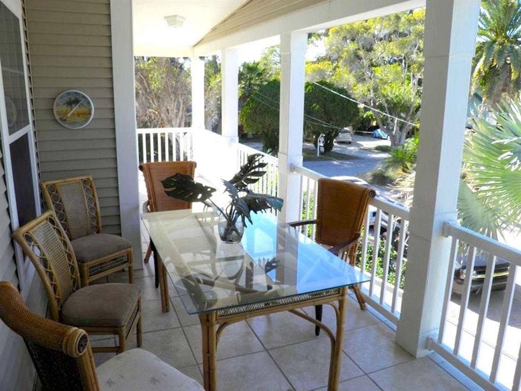 5 BR in Sarasota