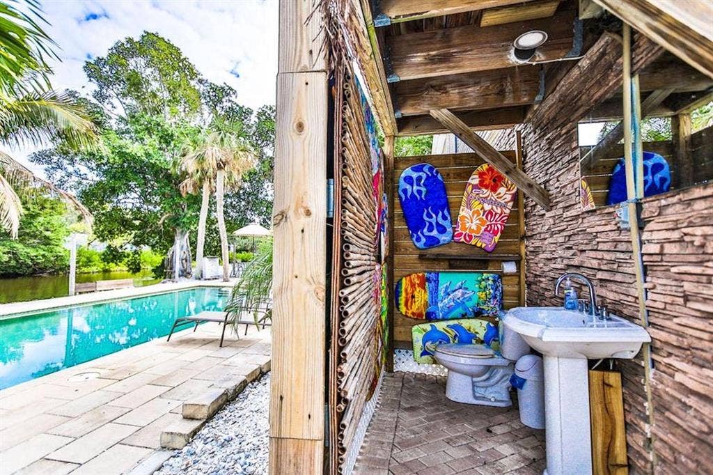 5 BR in Sarasota