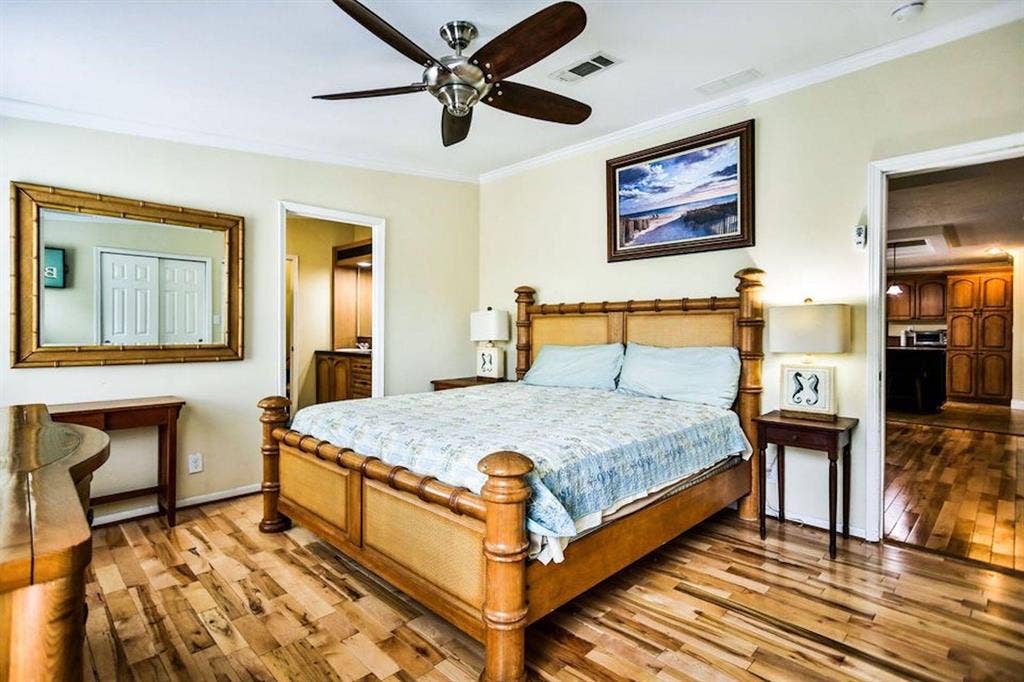 5 BR in Sarasota