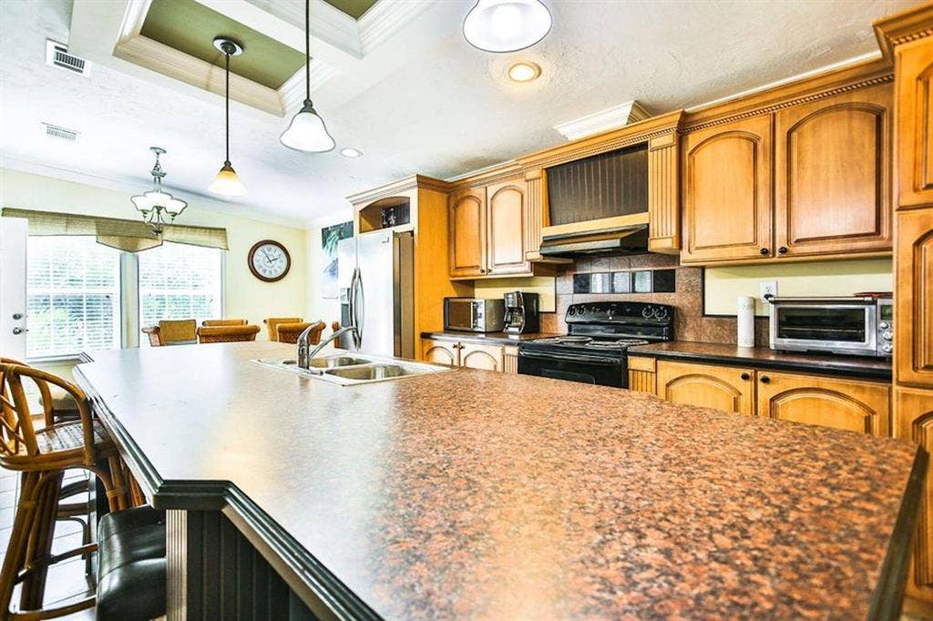 5 BR in Sarasota