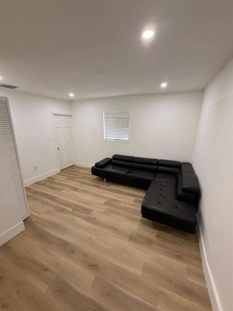 3 BR in Miami