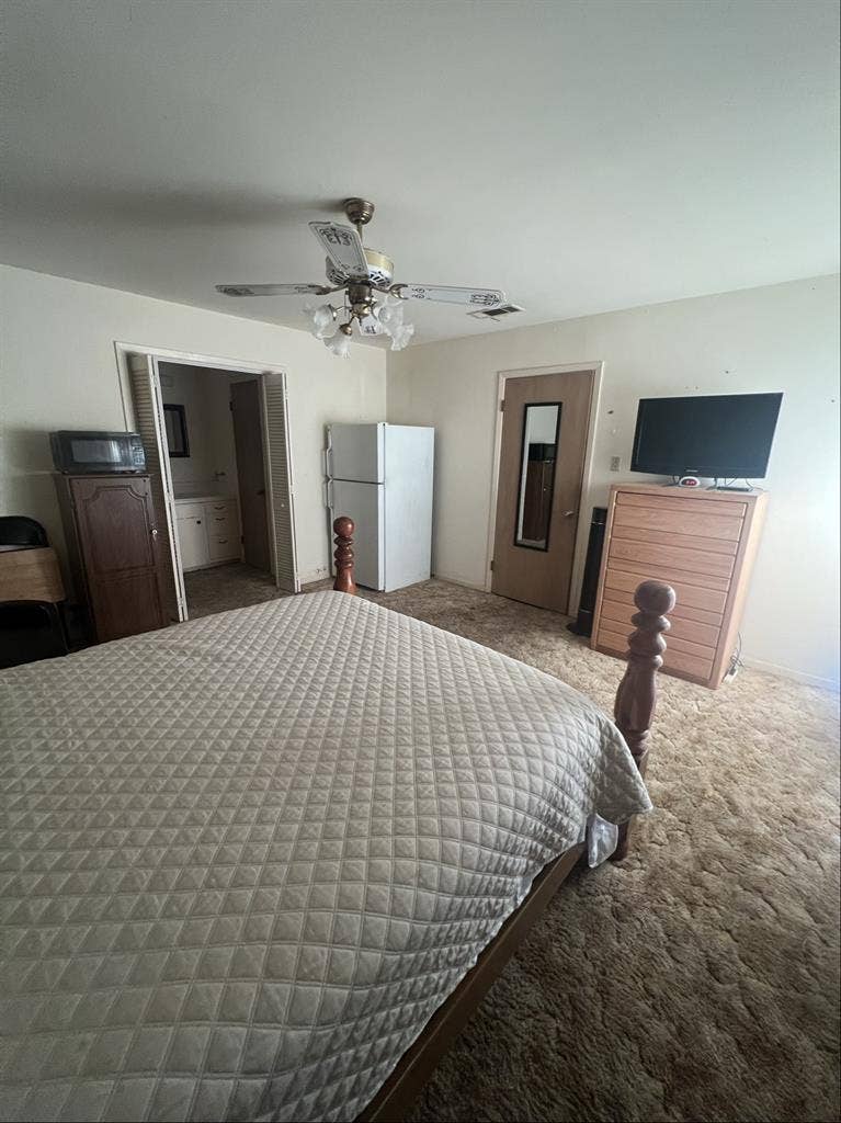 Private lockable bedroom $800
/Month