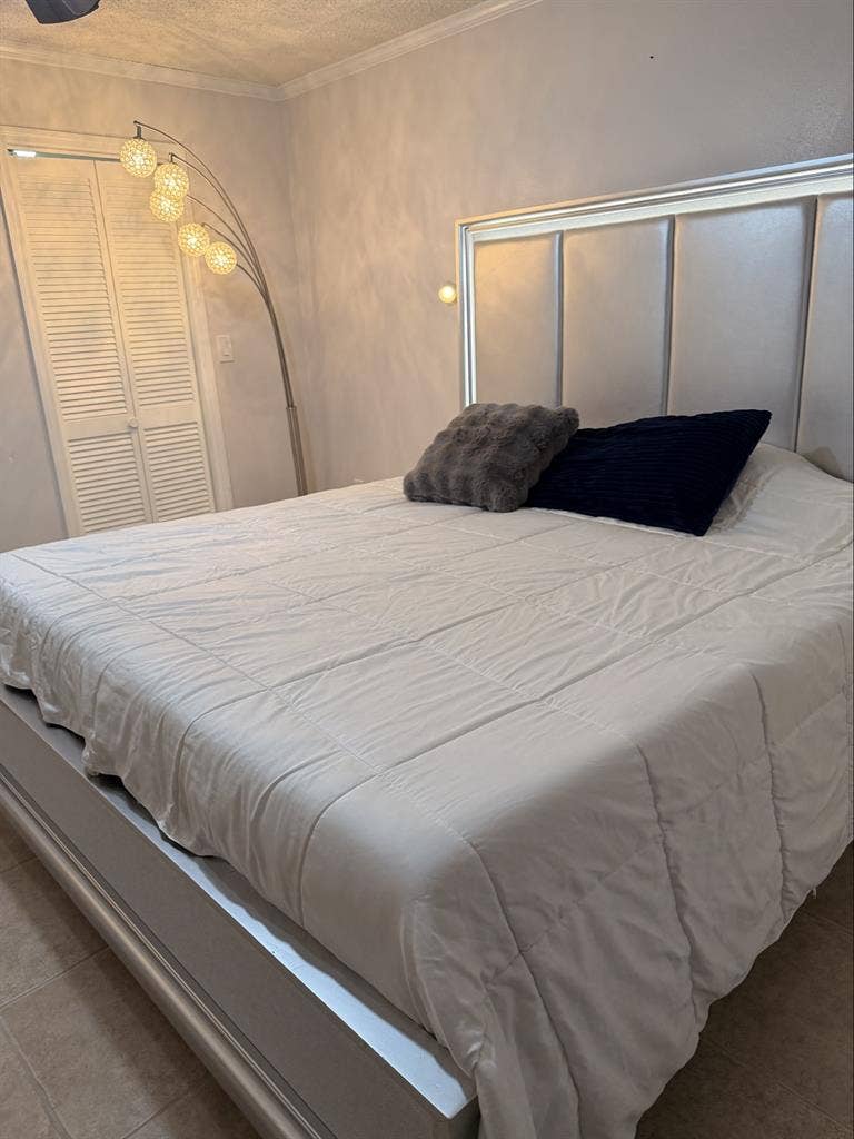 LUXURY SPACIOUS STUDIO IN KENDALLL
