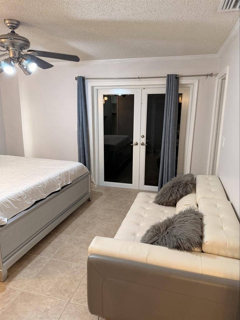 LUXURY SPACIOUS STUDIO IN KENDALLL