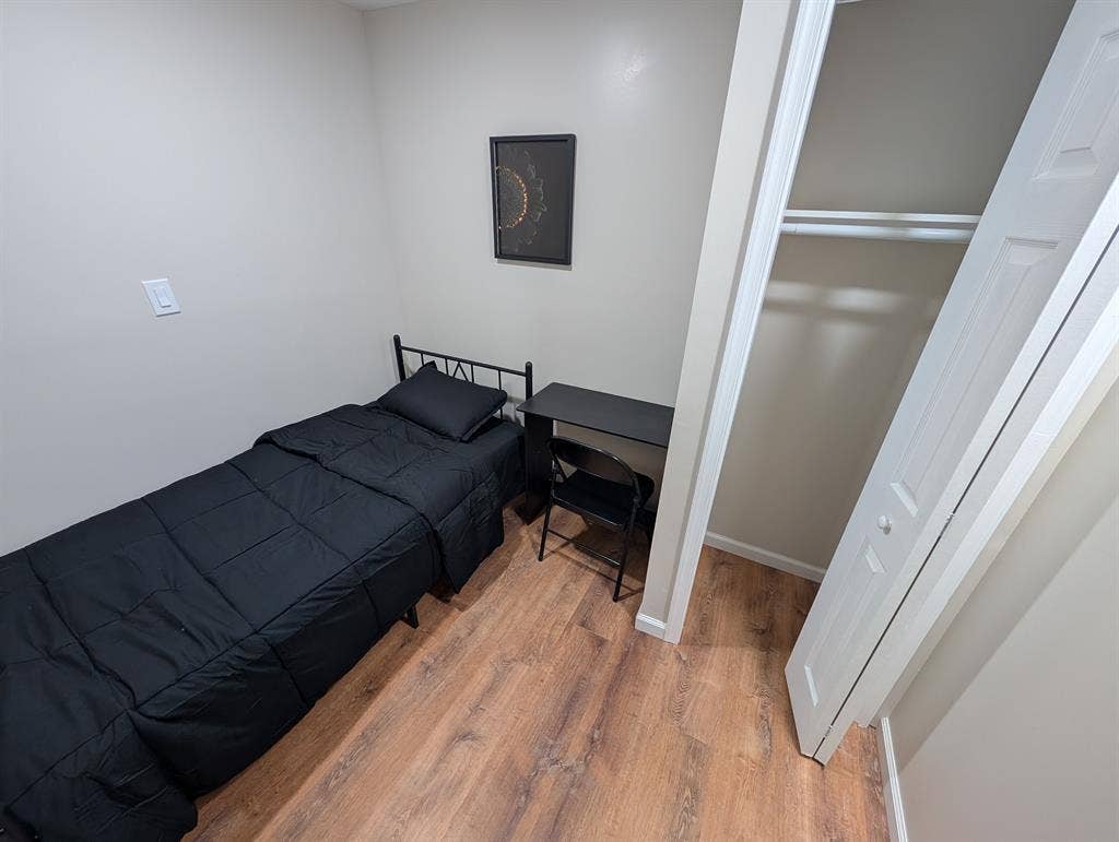 Cozy looking room close to a metro