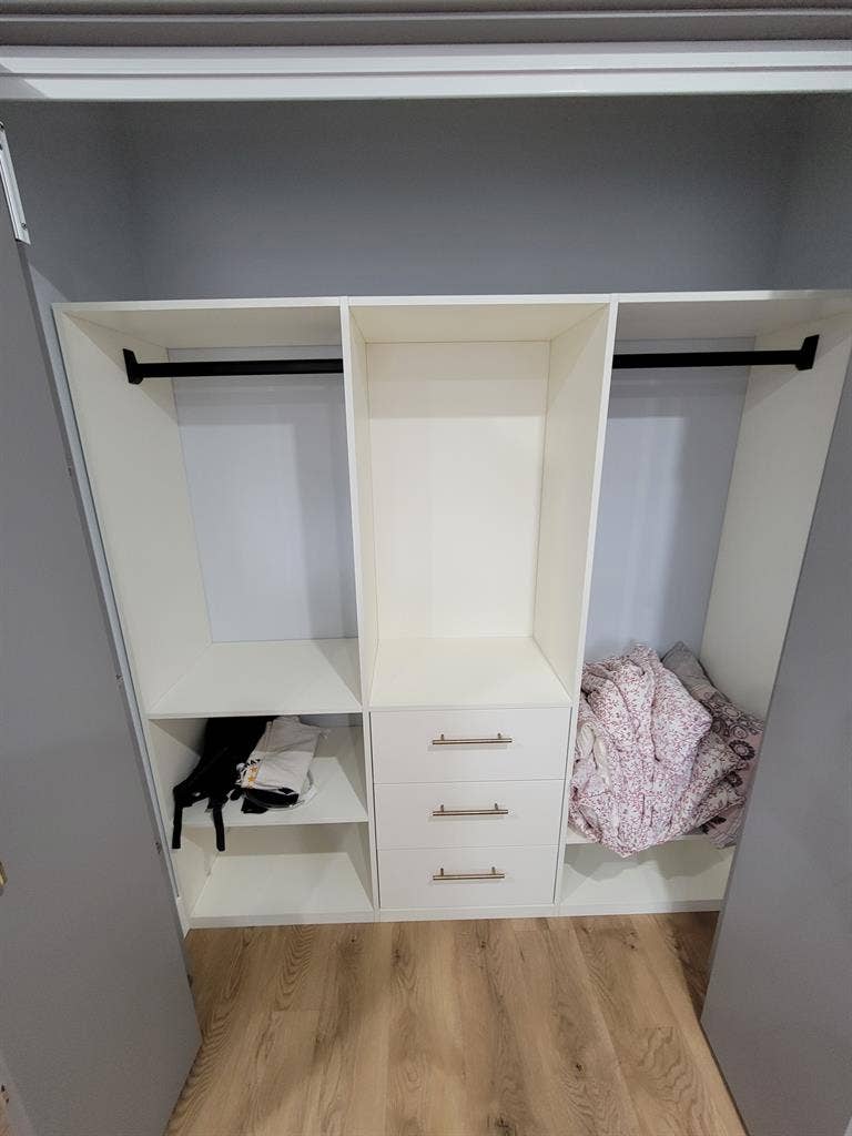 Room+ own bathroom with jacuzzi tub