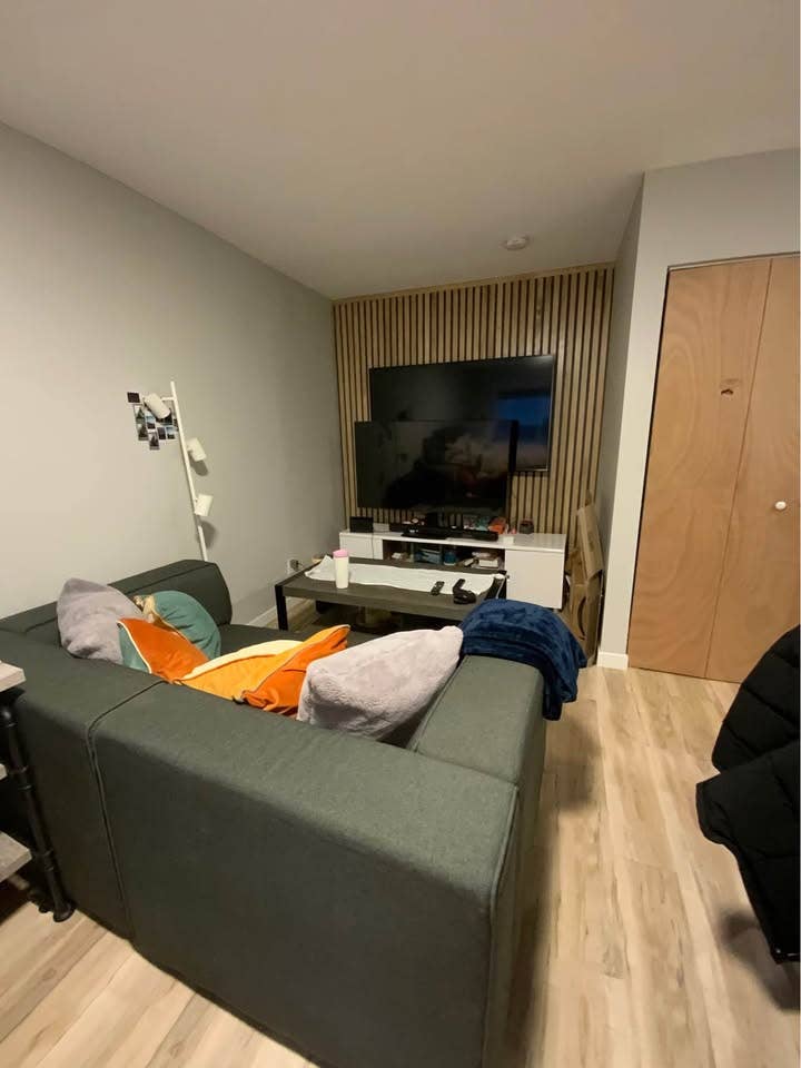 Sublease (04/01-07/31)