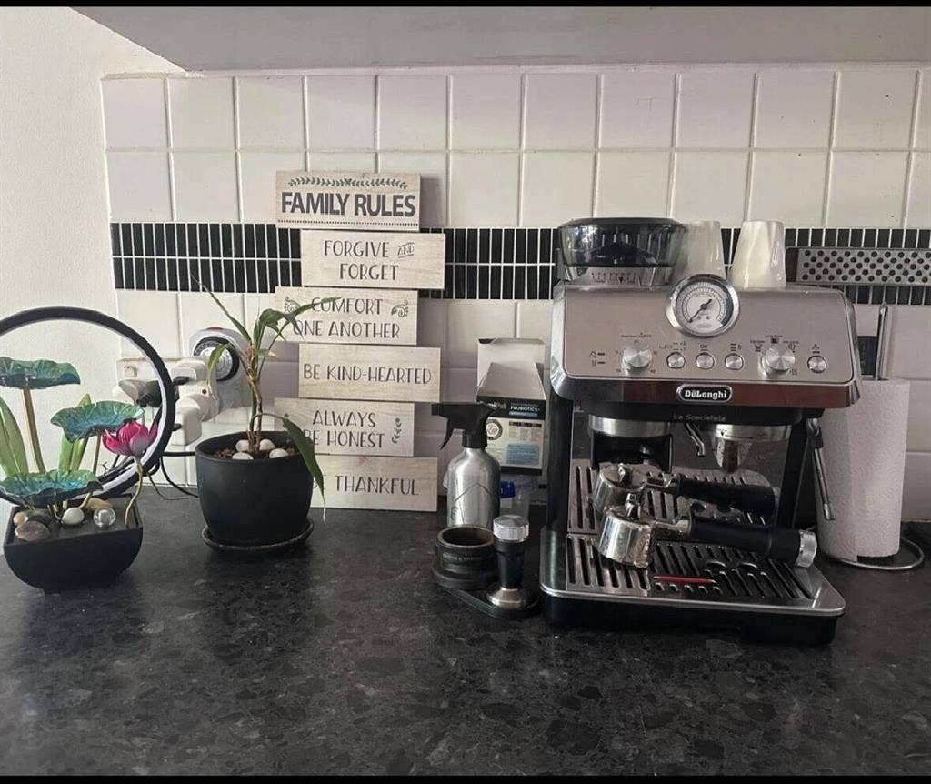 1 Room in Burwood East