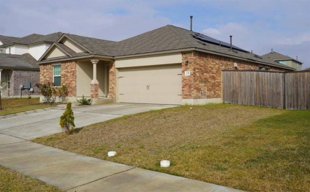 Master bedroom for rent