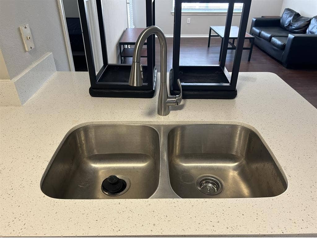 Subleasing Apartment in San Marcos