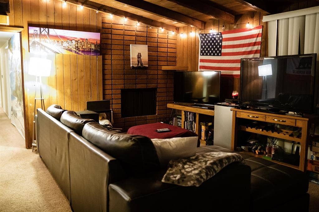 Manhattan Beach House, Sand Section
