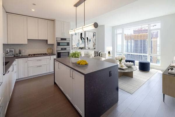 Luxury 2BR/2BA @ One Bennett Park