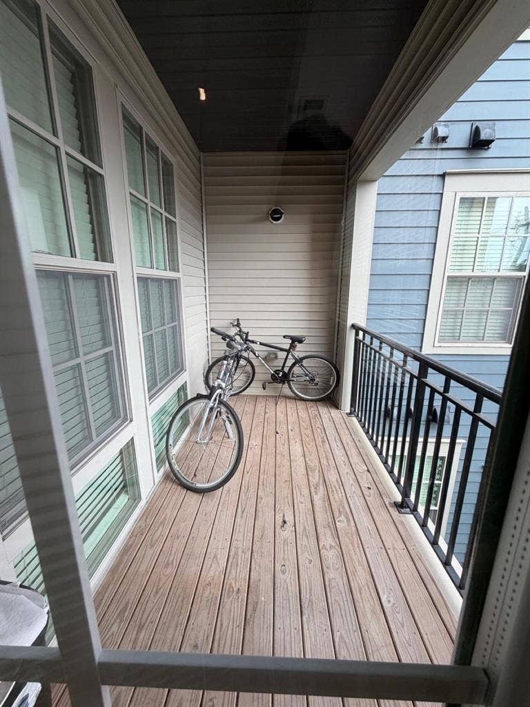 Luxury 1 Bed 1Bath pet friendly Apt