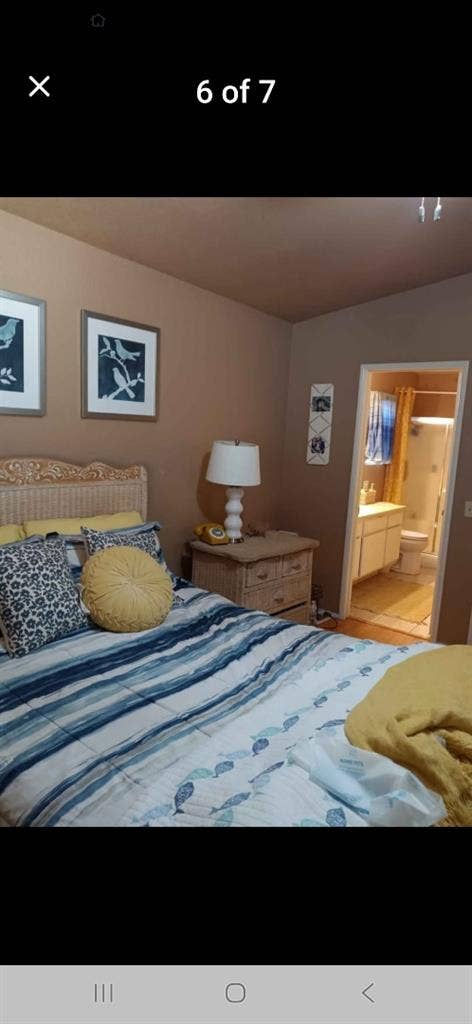 Private room and bathroom