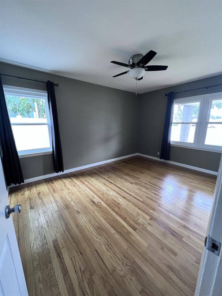 PRIVATE BEDROOM + SHARED BATH
