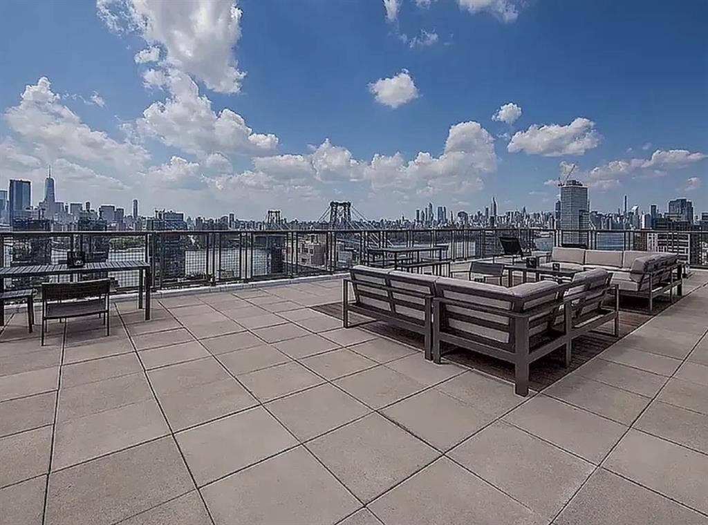 1 bedroom available