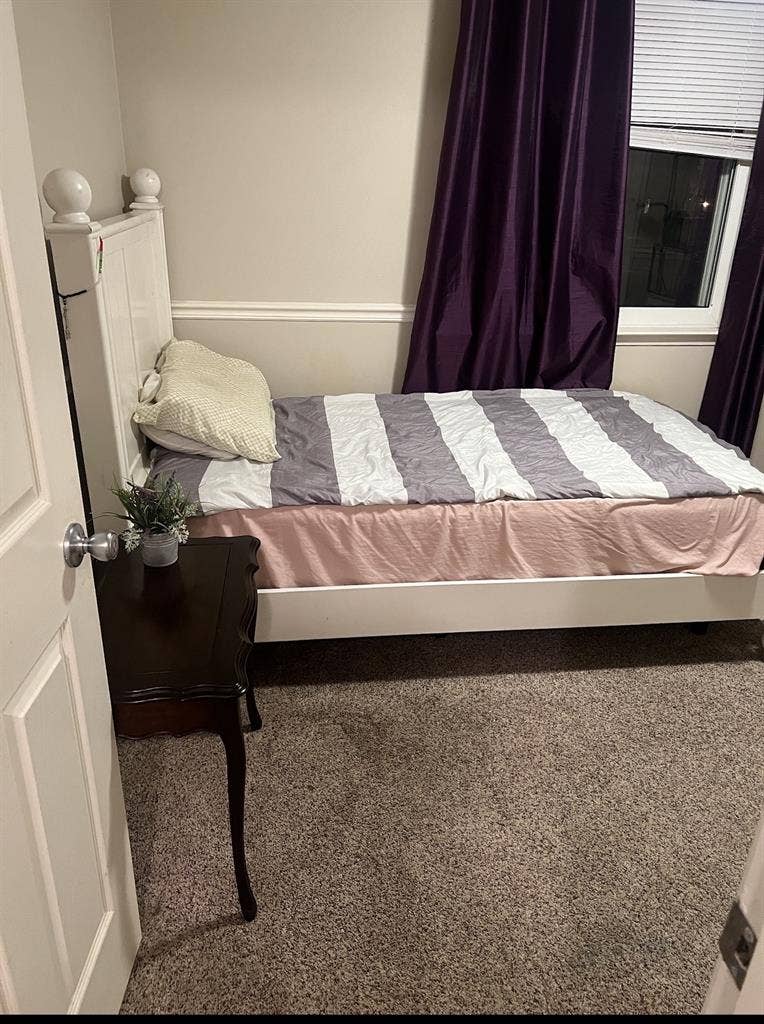 Private room in canton